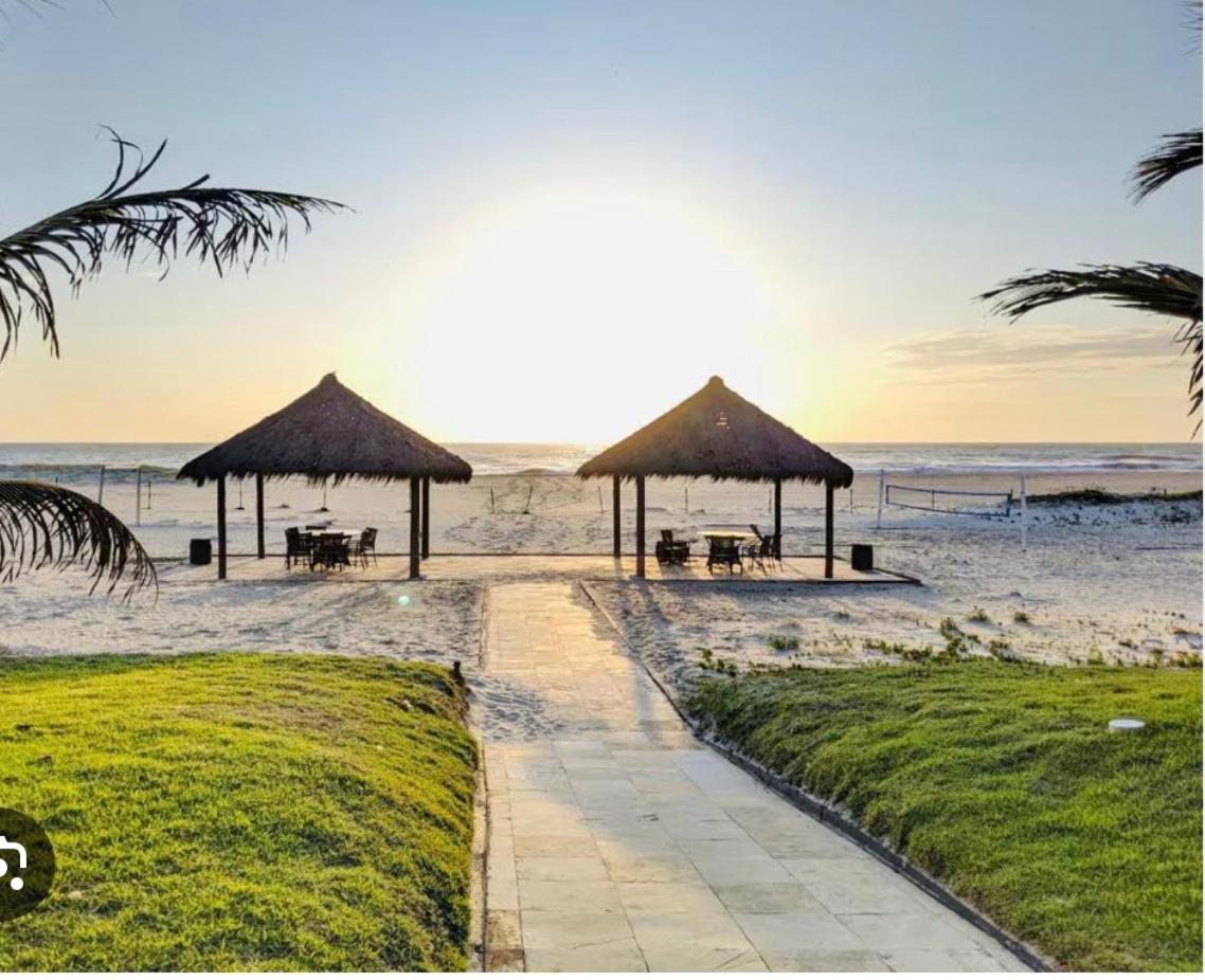 Apartamento Vista Total Do Mar Uma Cobertura A 400M Do Beach Park No Porto Das Dunas Aquiraz Condominio Terramaris Piscina Ampla Parque Infantil Sauna Estacionamento Privado Kültér fotó